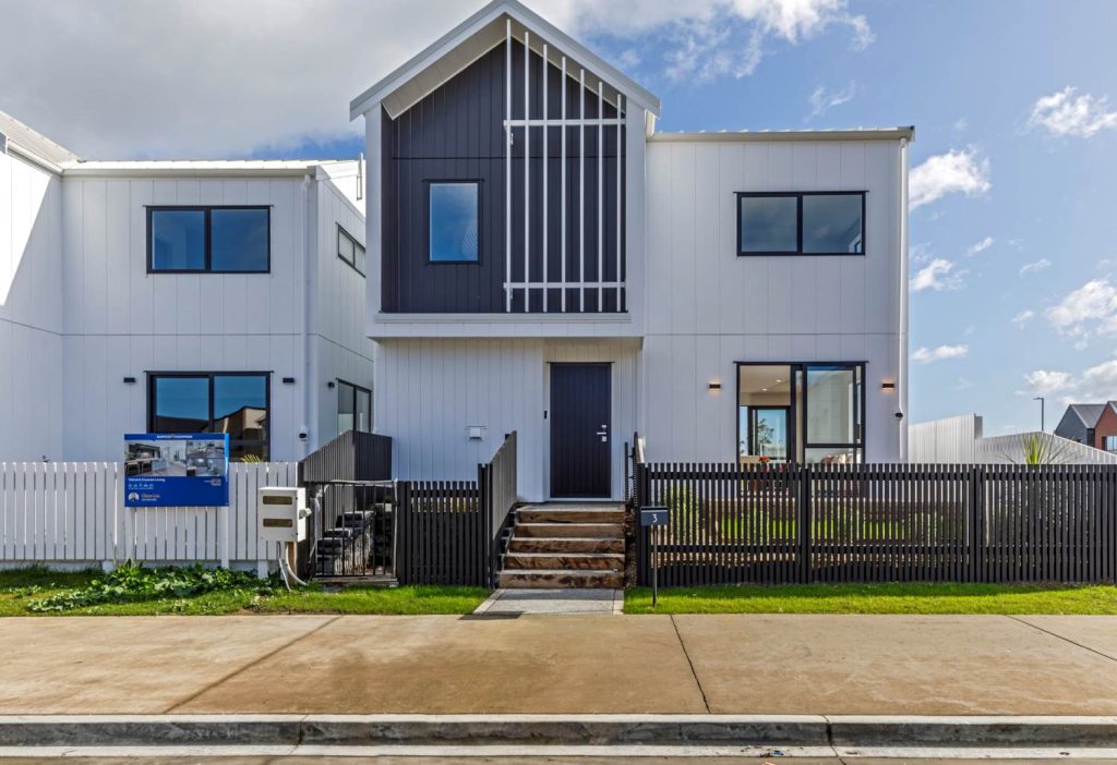 3-Pukeko-Road-Hobsonville-outside