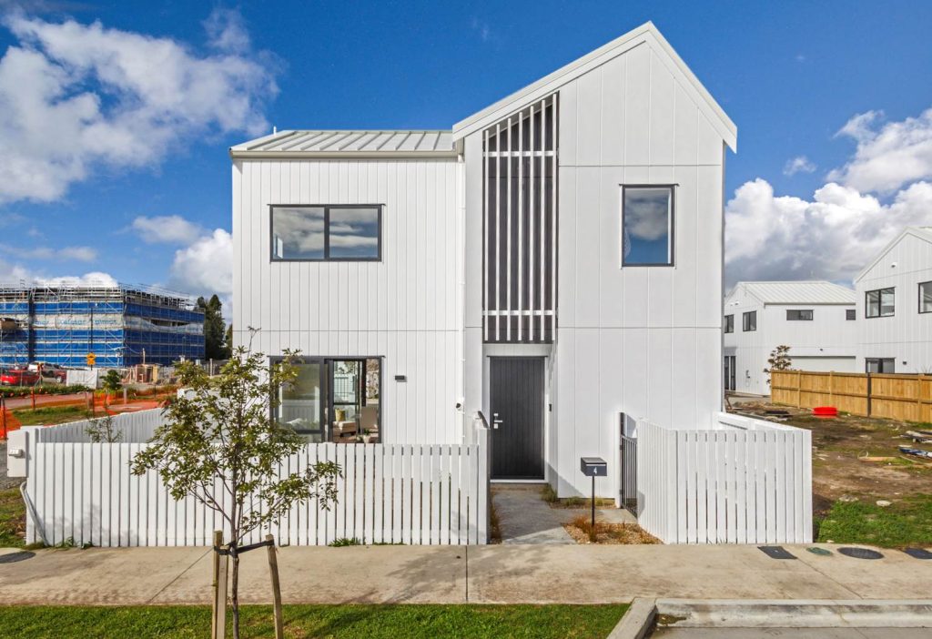 4 Green Bamboo Road, Hobsonville